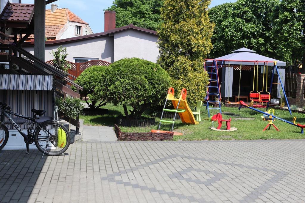 Dom Wczasowy Dorja Jastarnia Exterior photo